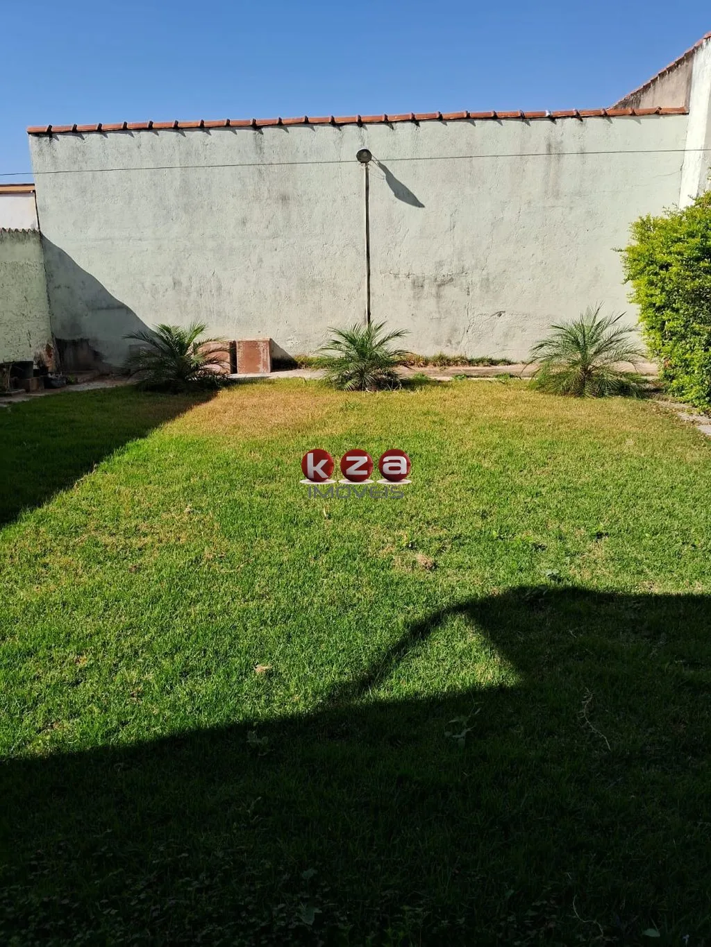 Imagem Excelente oportunidade! Casa à venda em Valinhos-SP, bairro São Cristovão: 3 quartos, 1 suíte, 2 salas, 3 banheiros, 3 vagas de garagem, 200 m².