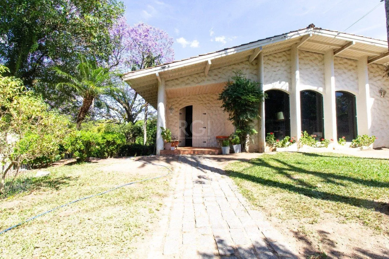 Imagem Casa para Venda - 422m², 6 dormitórios, sendo 2 suites, 5 vagas - Vila Assunção