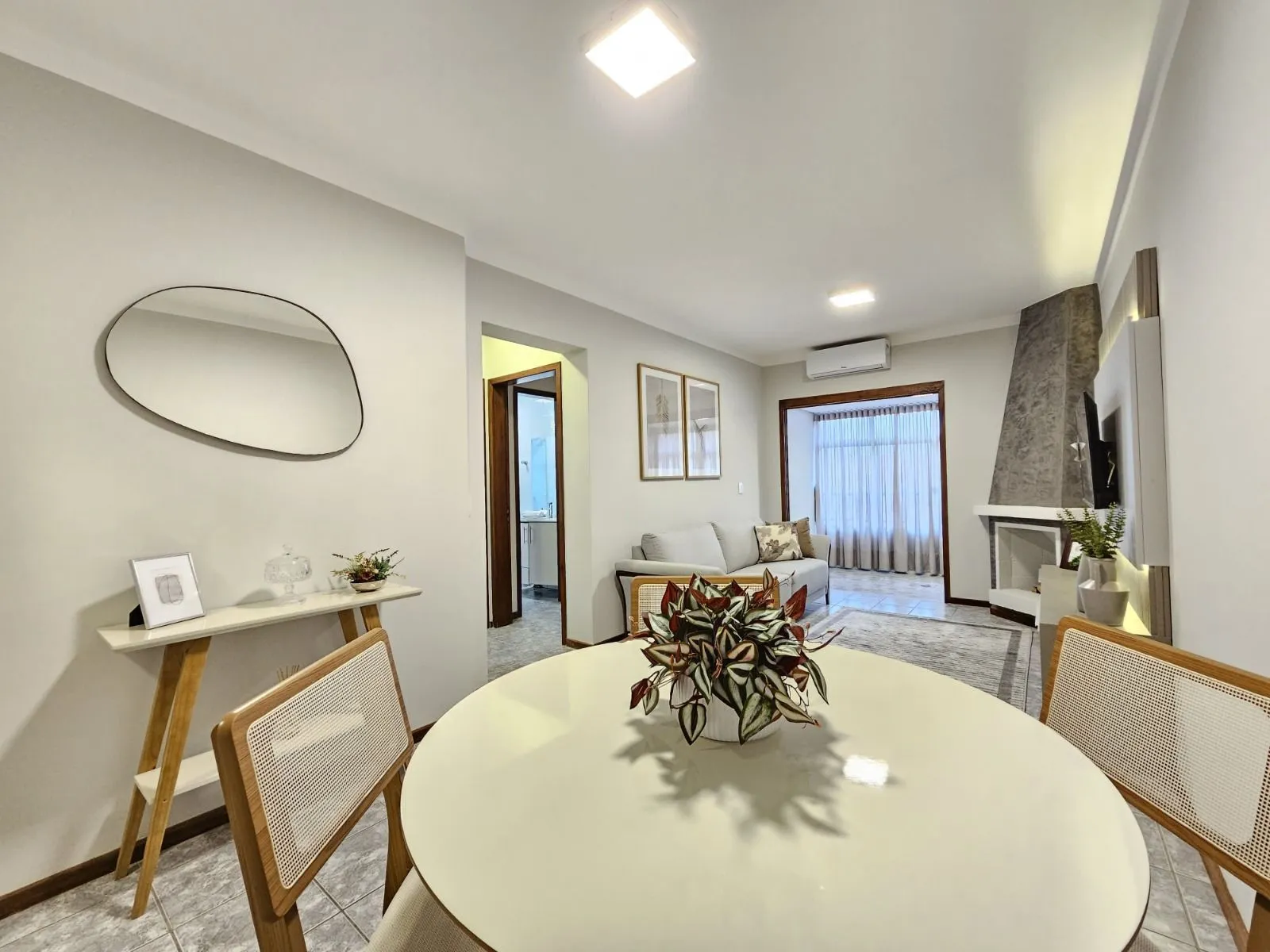 Imagem Apartamento, 02 Dormitórios, 01 Banheiro, 63.93m², Capão da Canoa - RS