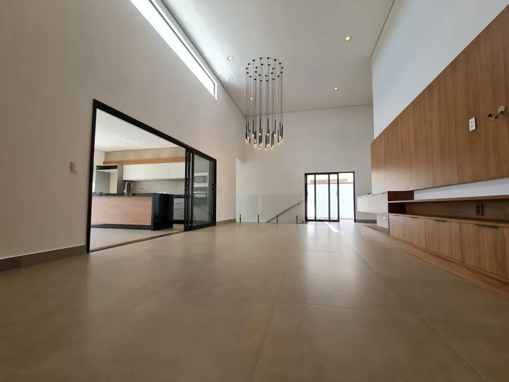 Imagem Linda Casa Térrea no Ecoresidencial Fazenda Jequitibá com 456m².