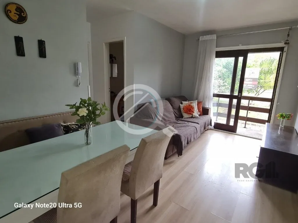 Pronto para morar, apartamento com um dormitório, sala com dois ambientes um banheiro social e cozi...
