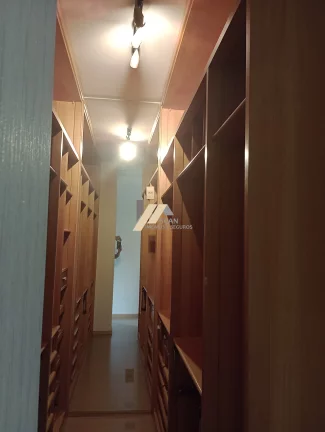 Imagem Apartamento à venda no Cambuí, Campinas-SP: 4 quartos, 2 suítes, 5 banheiros, 3 vagas, 274m² de área.