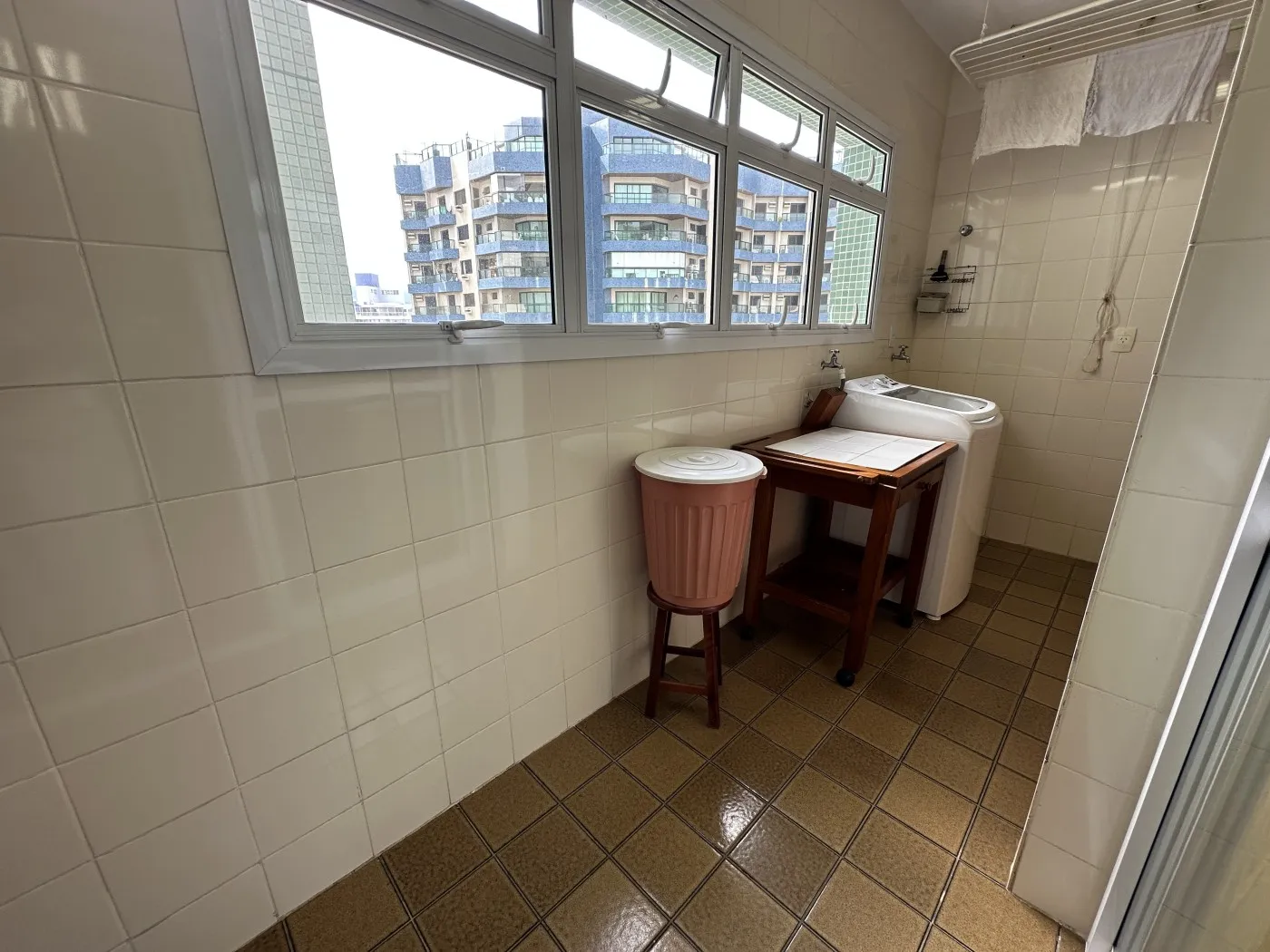 Imagem Apartamento para Venda em Bertioga, Riviera, 4 dormitórios, 2 suítes, 3 banheiros, 1 vaga