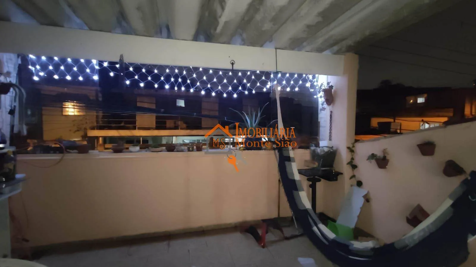 Imagem Casa com 4 dormitórios à venda, 200 m² por R$ 749.900,00 - Jardim Adriana - Guarulhos/SP