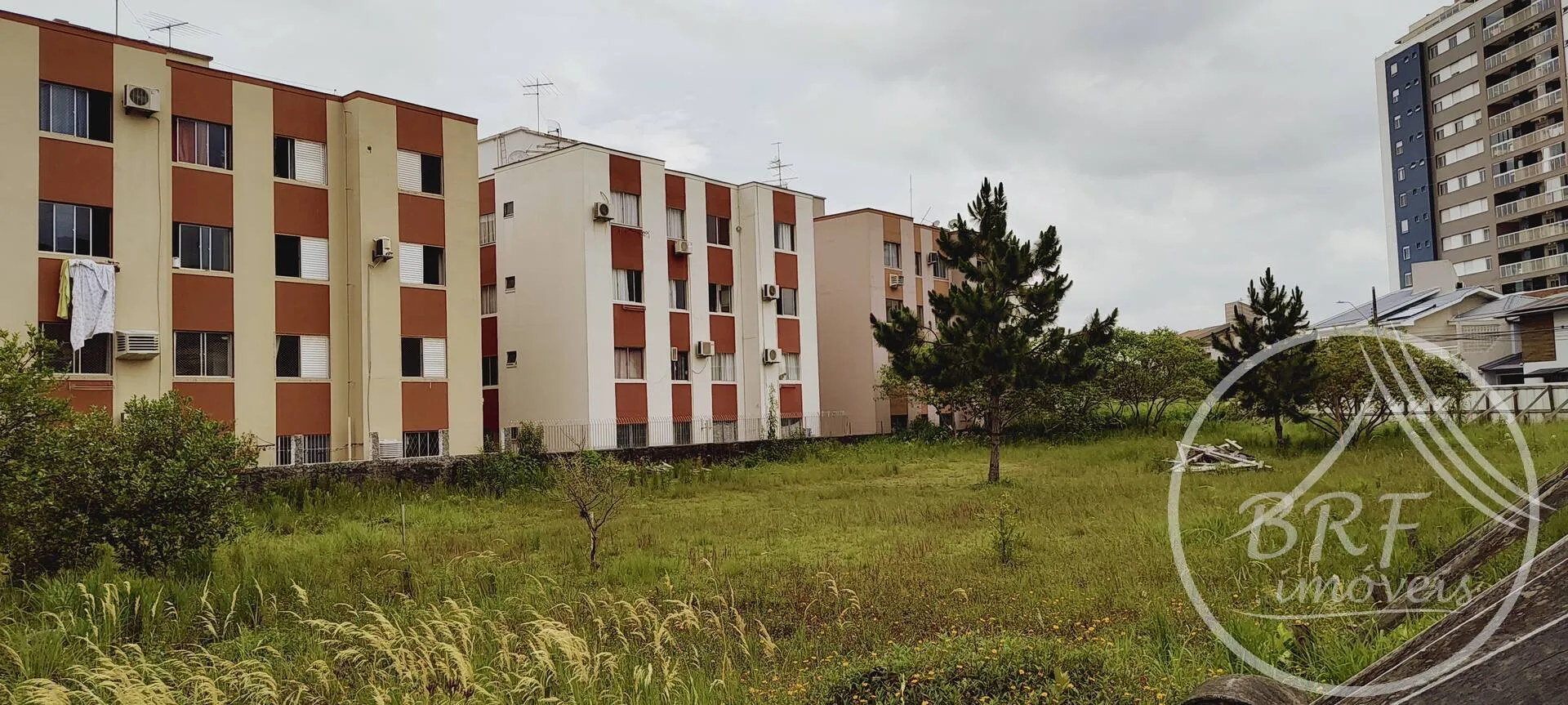 Imagem Vendo Terreno de 1431,00 m2 - Kobrasol II - Viabilidade 25 Pavimentos