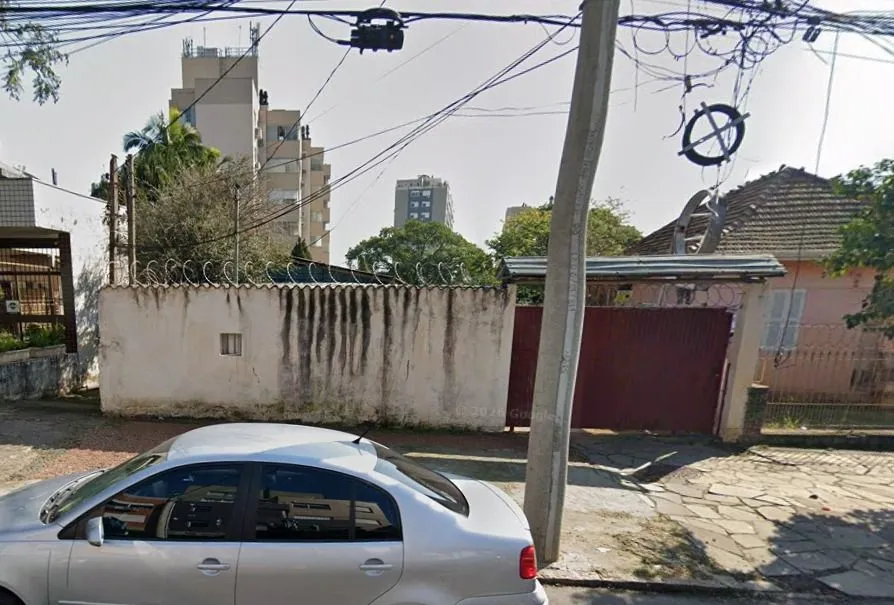 Imagem Terreno para Venda com 931m² no Menino Deus