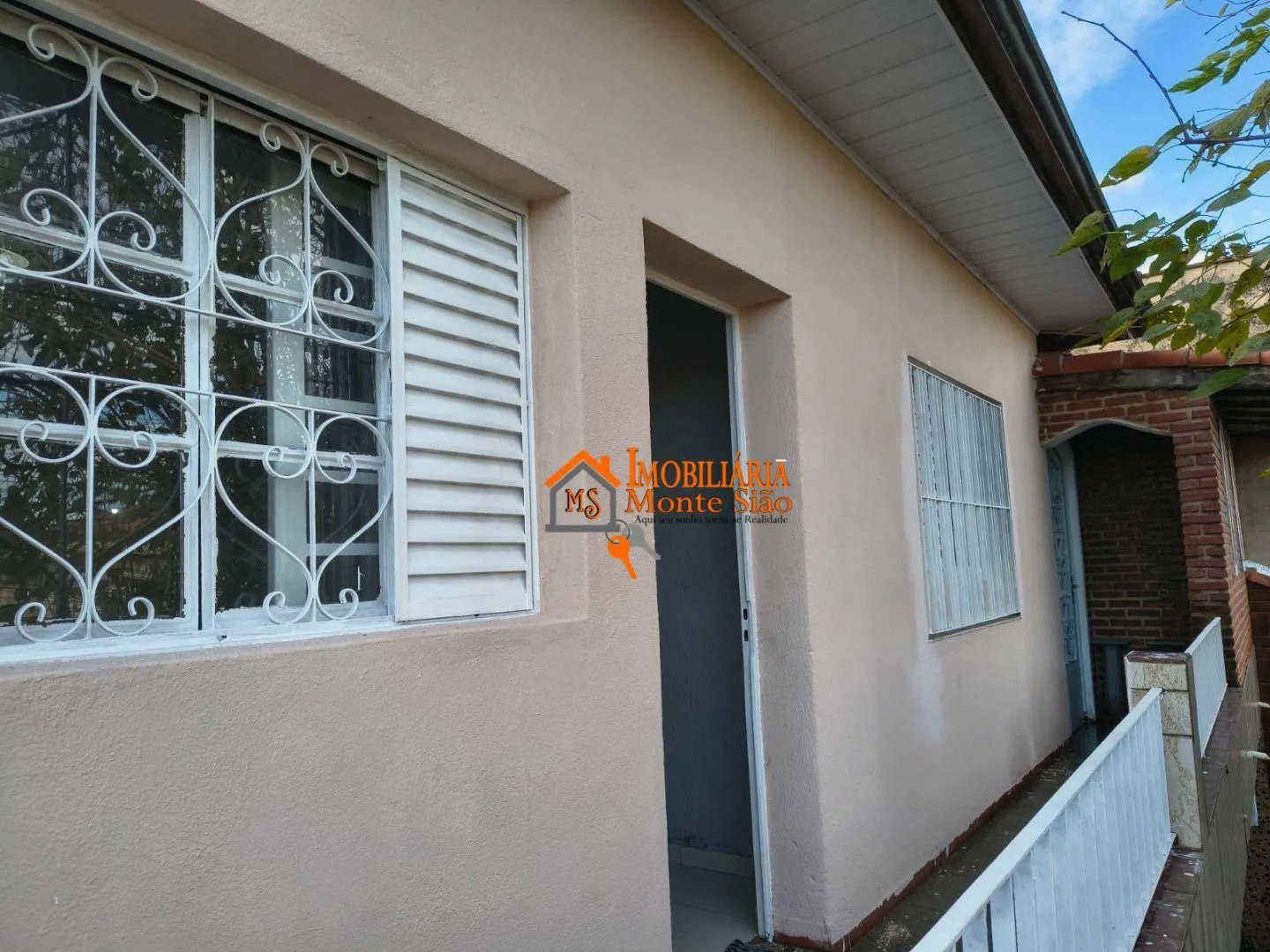 Imagem Sobrado com 3 dormitórios para alugar, 100 m² por R$ 3.850/mês - Picanço - Guarulhos/SP