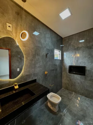 Imagem Casa à Venda no Afonso Queiroz em Patos de Minas – 3 Quartos, Suíte, Churrasqueira e Mais