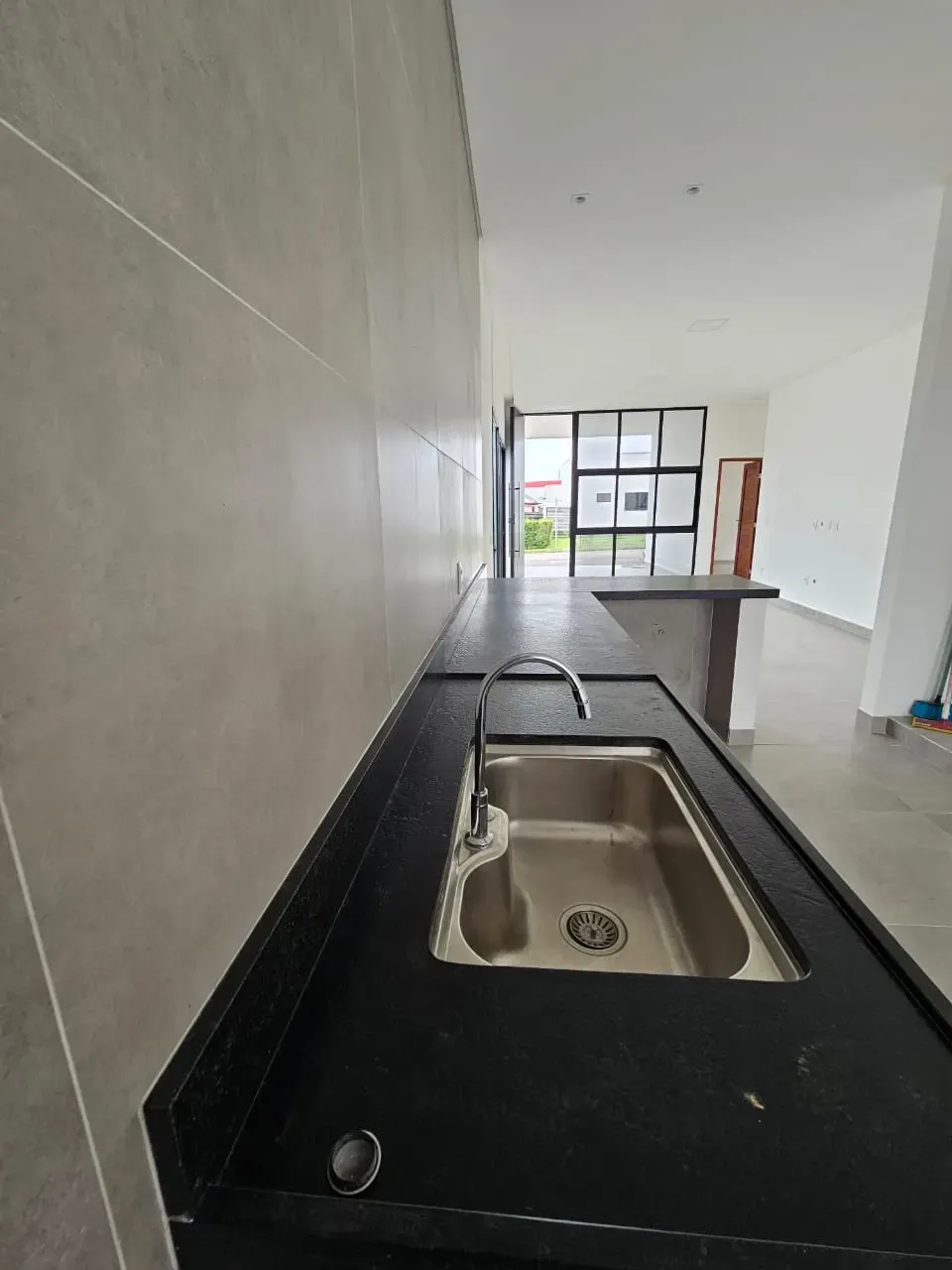 Imagem Casa de Condomínio com 3 Quartos à Venda, 144 metros em Cajupiranga - Parnamirim