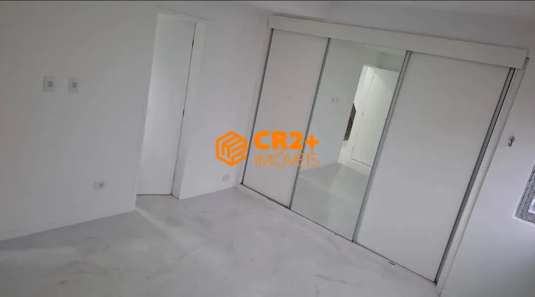 Imagem Vendo Cobertura Reformada nas Graças com 196m² e 2 Vagas - Oportunidade Única!