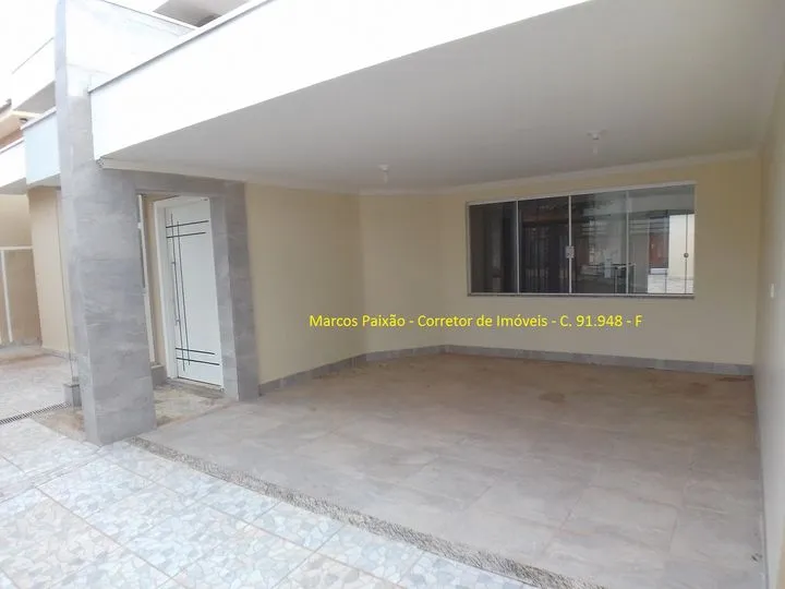 Imagem Casa com 3 Quartos à Venda, 193 m² em Parque Residencial Jardins - Presidente Prudente