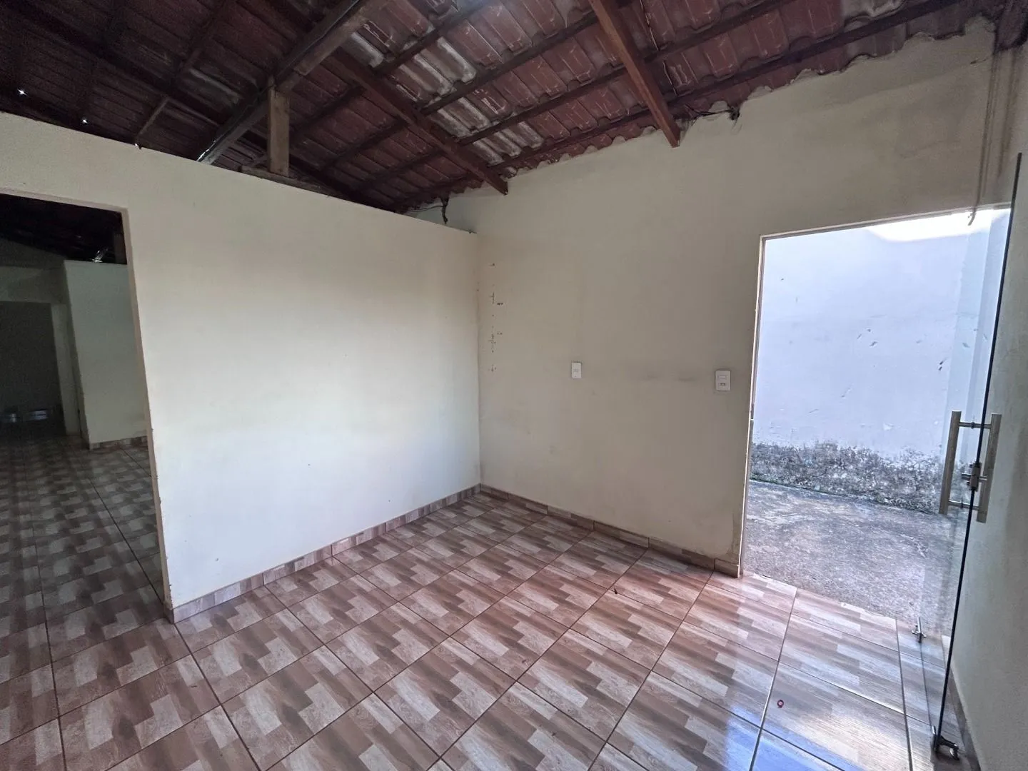 Imagem Casa com 1 dormitório para alugar, 60 m² por R$ 1.000,00/mês - Antônio Caixeta - Patos de Minas/MG