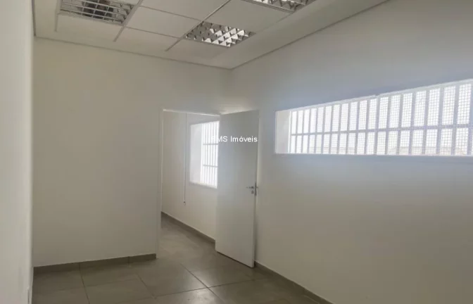 Imagem Loja Comercial de Alto Padrão no Paraíso: 6 Banheiros, 4 Vagas e 455 m² em São Paulo-SP