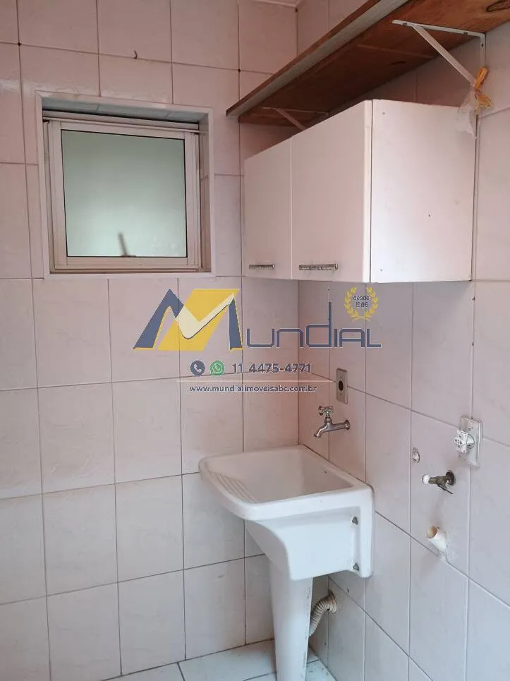 Imagem Sobrado com 2 Suítes na Vila Curuçá - Santo André - lado da linha trolebus