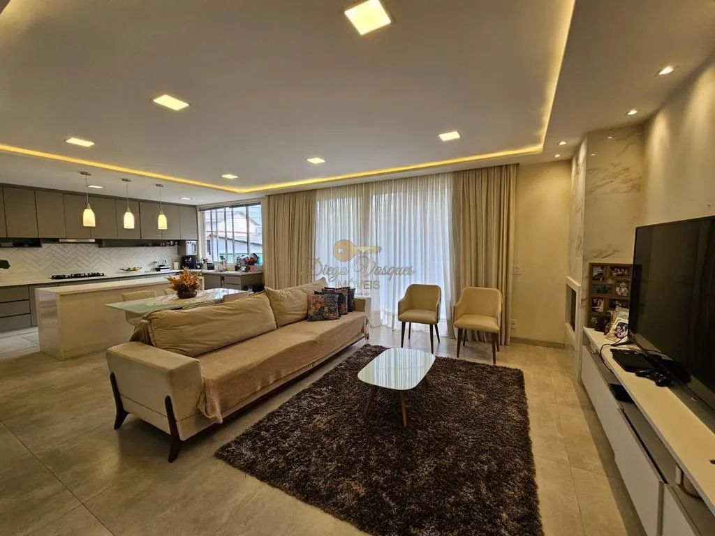 Imagem Casa para Venda em Teresópolis / RJ no bairro Panorama