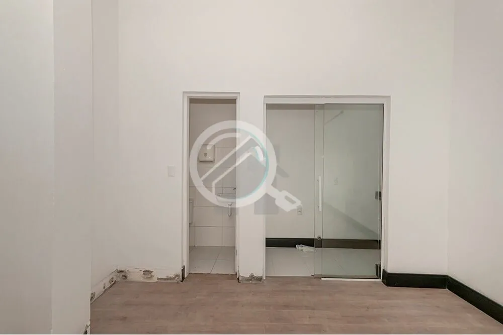 Imagem DESOCUPADA. LOJA com 49,77 m², de frente a rua projetada, Cond Parque Castor Farroupilha, Bloco Bet...