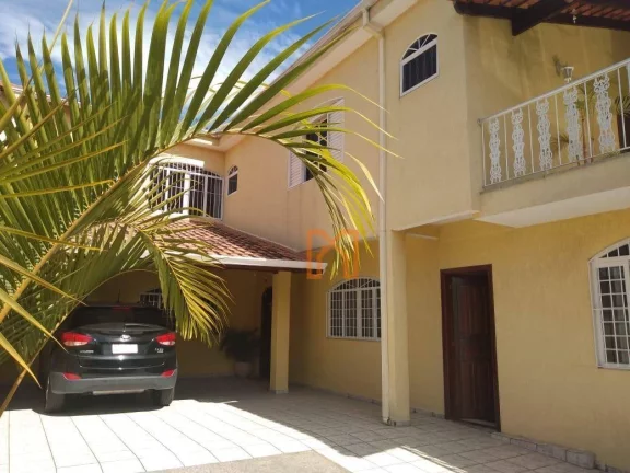 Imagem Casa com 5 dormitórios à venda, 300 m² por R$ 695.000,00 - São Sebastião - Itajubá/MG