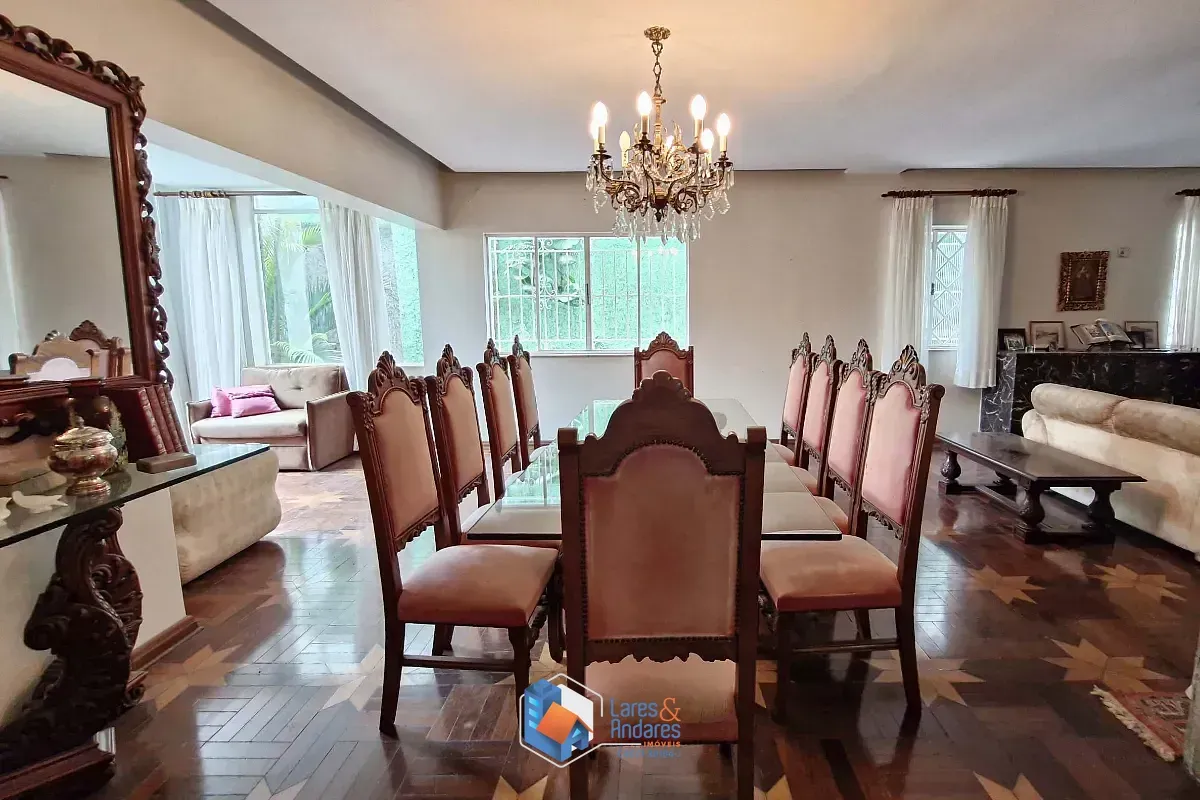 Imagem Sobrado para venda em Cambuci com 6 quartos, sendo 4 suítes, 473m²