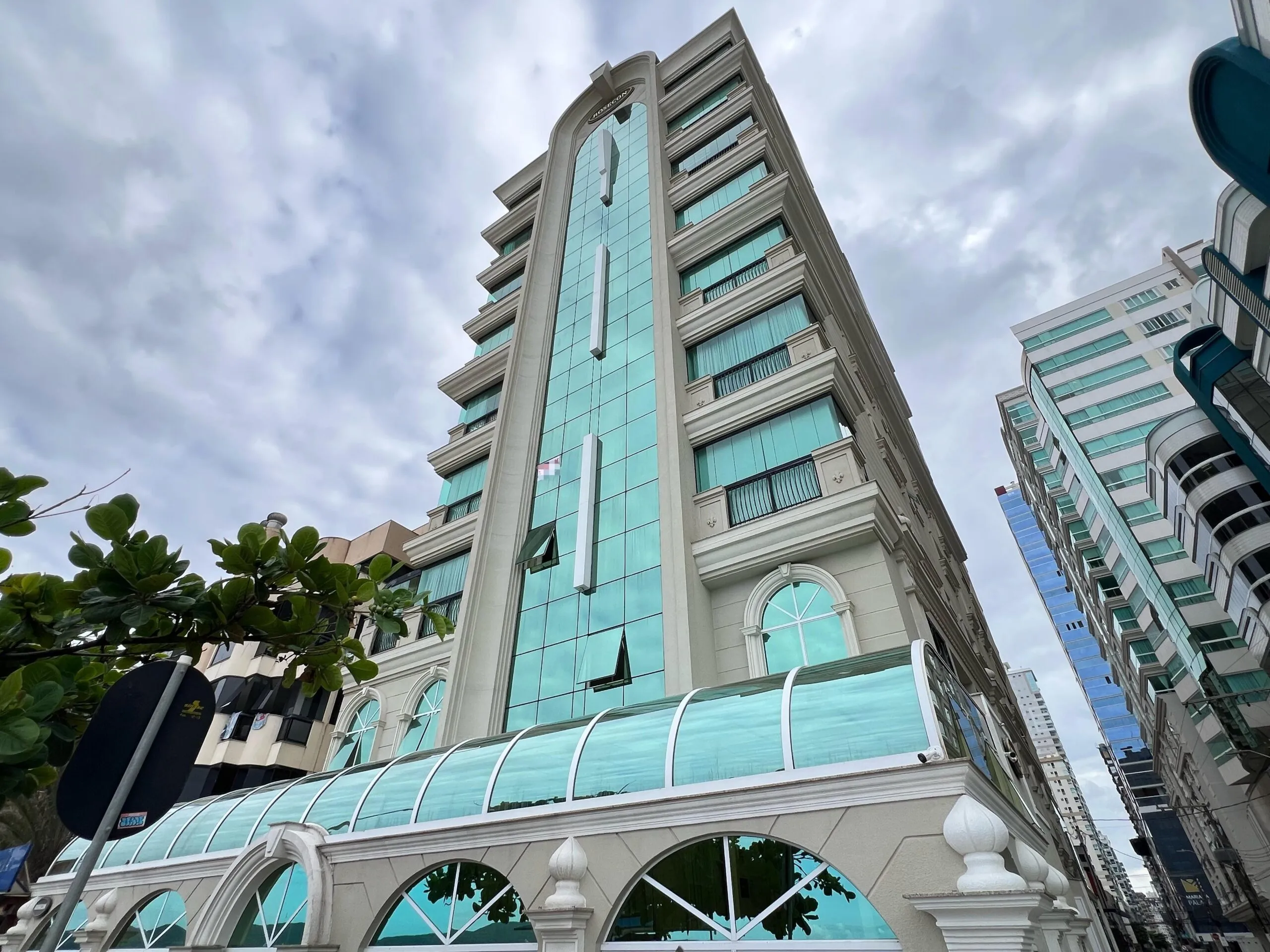 Foto do imóvel Apartamento com vista para o mar à venda com 168m2 por R$ 7.000.000,00
