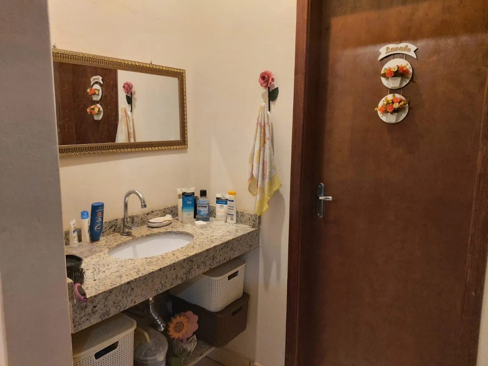 Imagem Chácara à Venda em Paranapanema com 120m², Pomar Variado e Rio nos Fundos