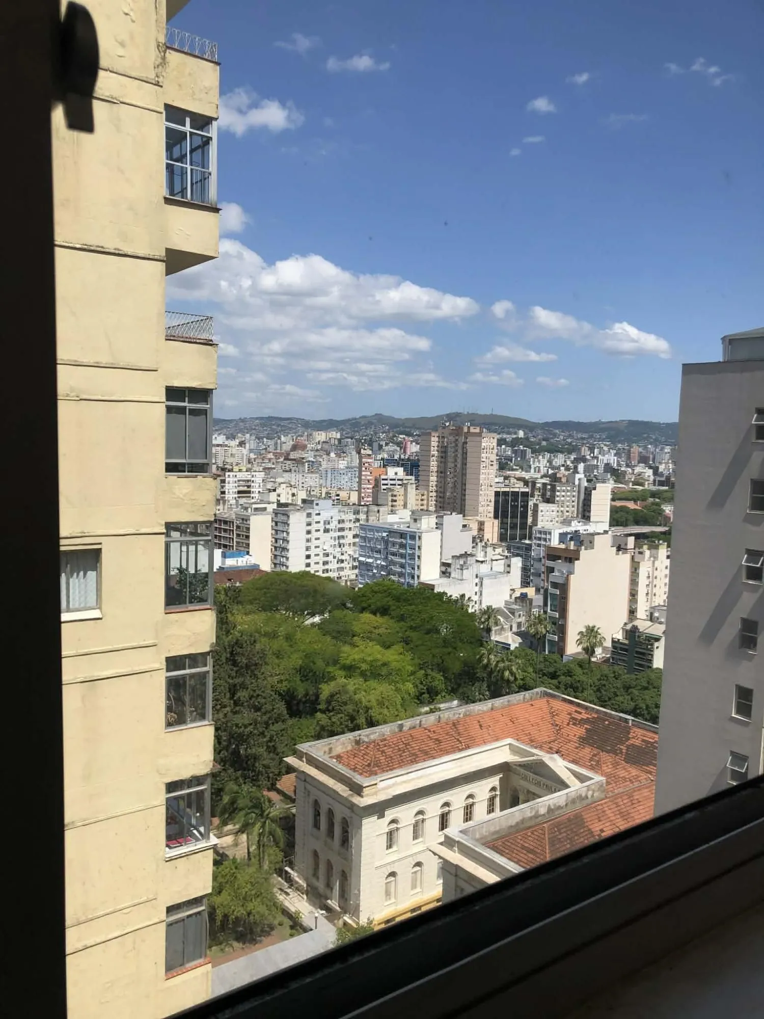 Imagem apartamento 01 dormitorio em frente Palacio Farroupilha