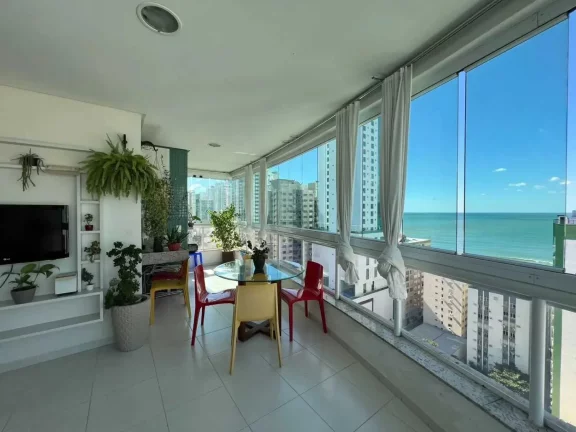 Imagem Apartamento mobiliado com 3 dormitórios sendo 3 suítes e 2 vagas de garagem em Balneário Camboriú