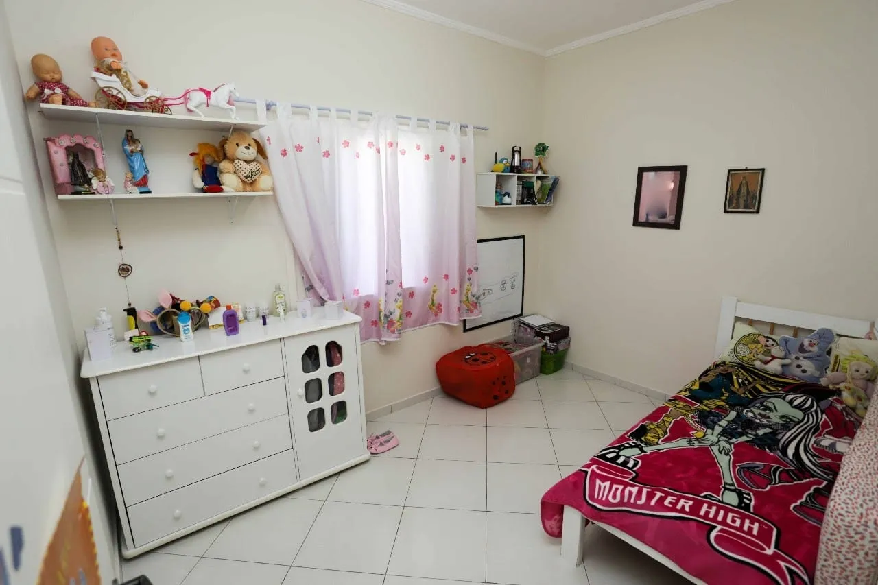 Imagem Casa à venda 3 Quartos, 1 Suite, 3 Vagas, 250M², Vila Suiça, Pindamonhangaba - SP