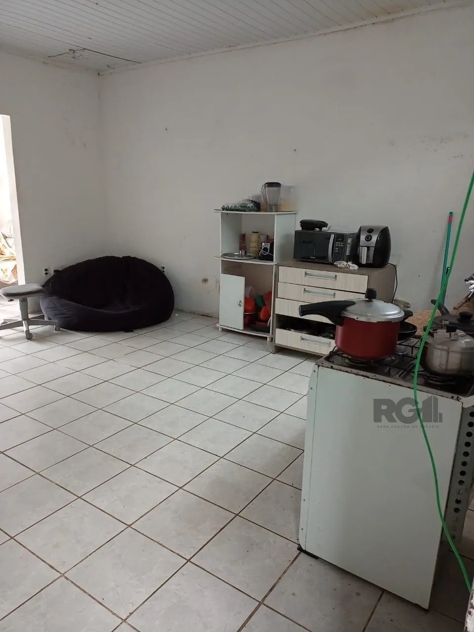 Imagem Casa para Venda - 482m², 3 dormitórios, 3 vagas - Camaquã, Porto Alegre