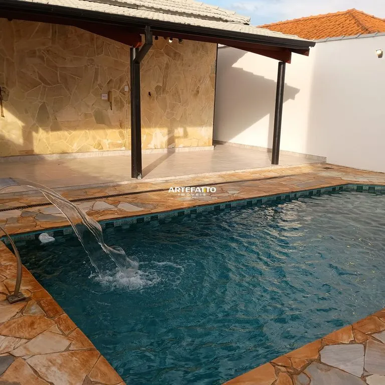 Imagem Casa com 4 dormitórios no bairro São Joaquim