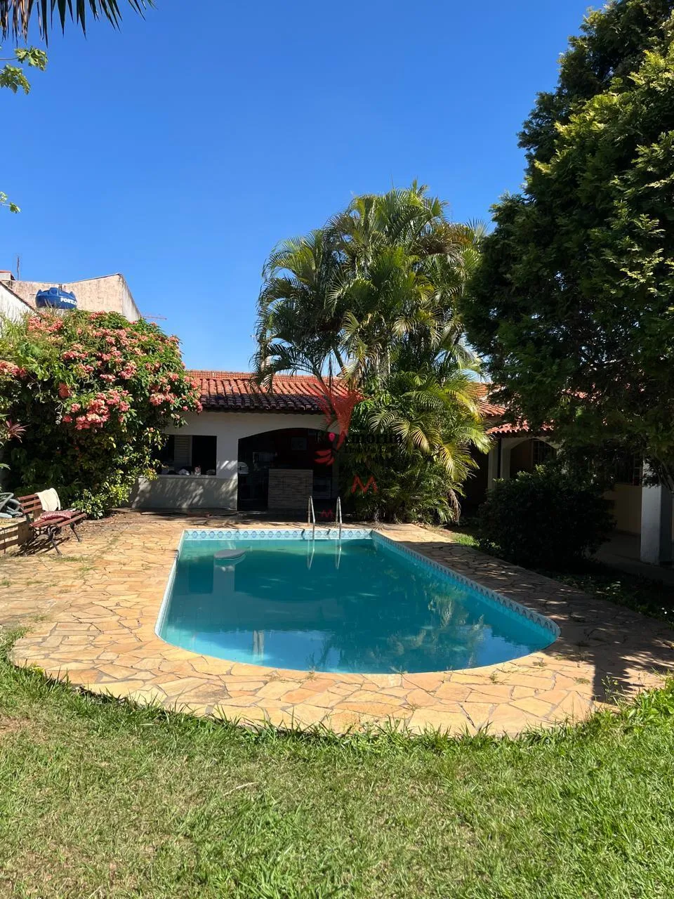 Foto do imóvel Casa Térrea com Piscina ,Ampla Varanda e Churrasqueira- Bairro Mayard em Rua Doutor Antônio Sylvio Cunha Bueno, 165 - Parque Residencial Mayard, Itu - SP