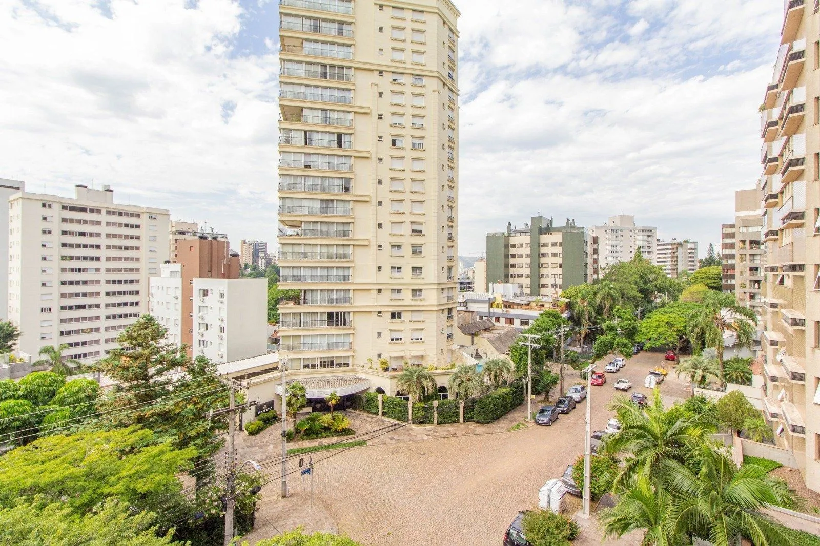 Imagem Apartamento Garden com 202m² e 3 dormitórios, 3 suítes, 3 vagas