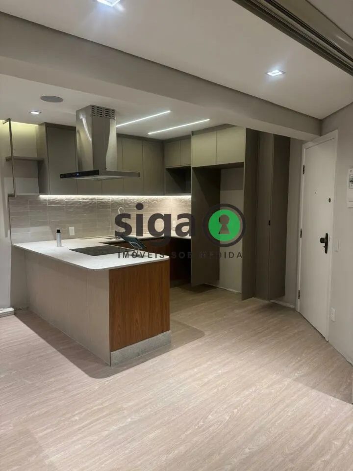 Imagem Apresentamos um apartamento totalmente reformado, elegante e funcional