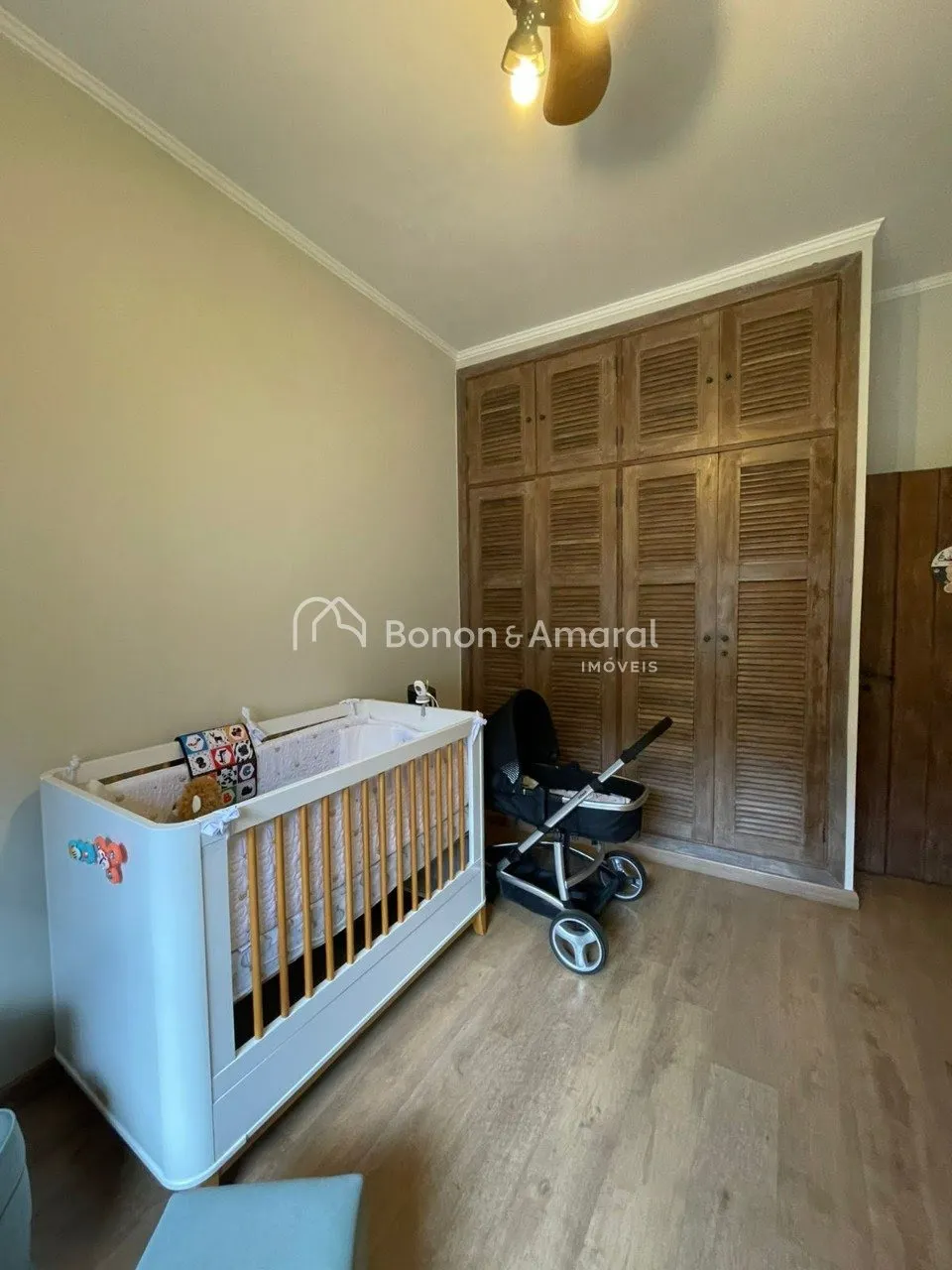 Imagem Casa em bolsão com portaria, 4 quartos, 357 m² à venda no Jardim das Paineiras, Campinas/SP
