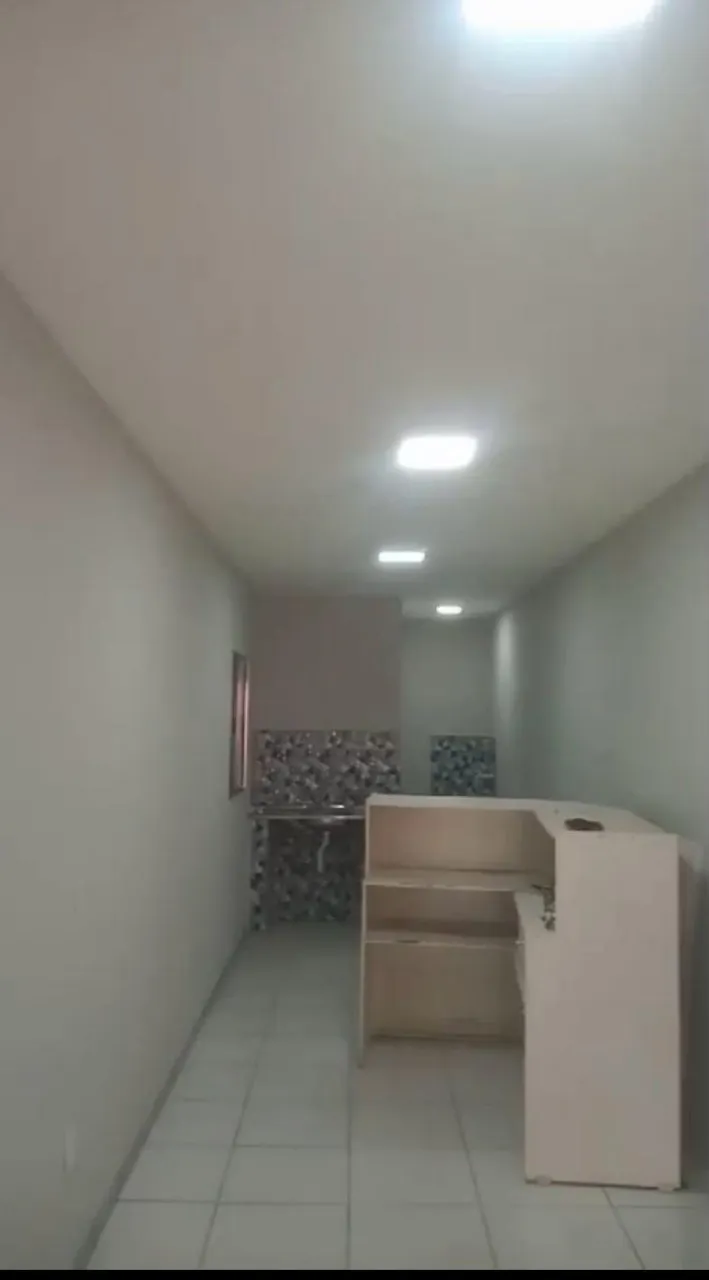 Imagem Aluguel de Sala Comercial de Alto Padrão no Centro de Sorocaba-SP: 1 Sala, 1 Banheiro, 25m²