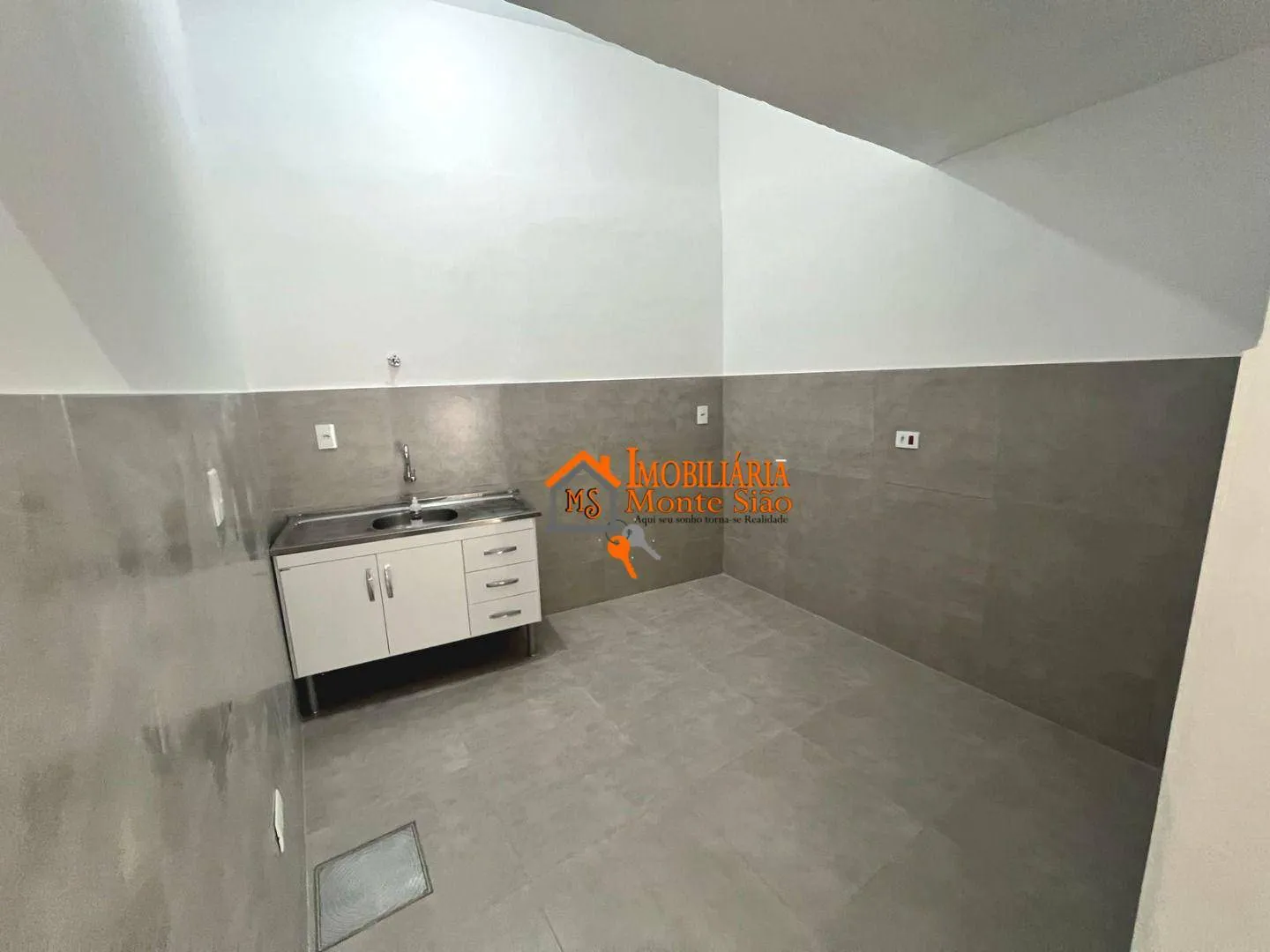 Imagem Salão para alugar, 110 m² por R$ 7.900,00/mês - Macedo - Guarulhos/SP