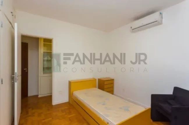 Imagem Imperdível! Apartamento à venda no Jardim Paulista São Paulo-SP: 3 quartos, 1 suíte, 2 salas, 4 banheiros, 2 vagas, 230m².