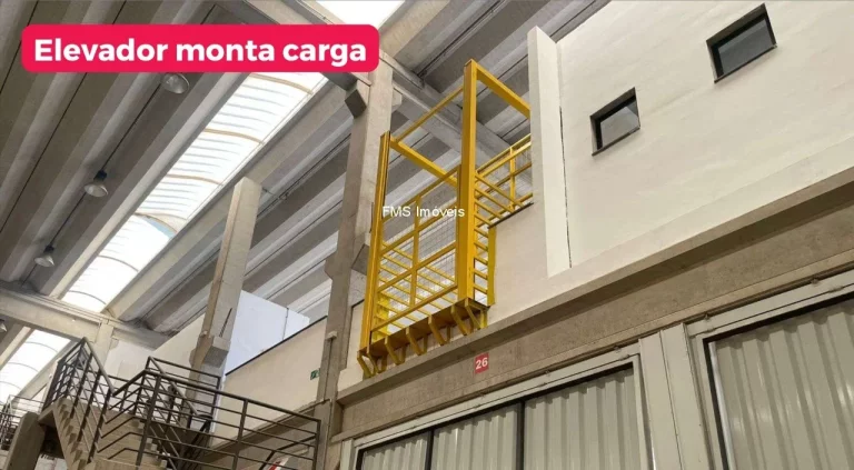 Imagem Galpão com 8975m2 em Araçariguama/SP