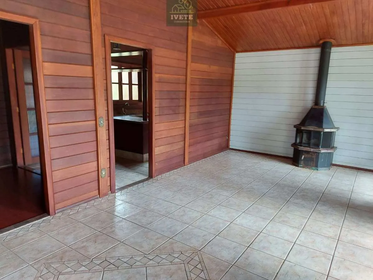 Imagem Excelente chácara no Bairro Visconde com vista para as montanhas