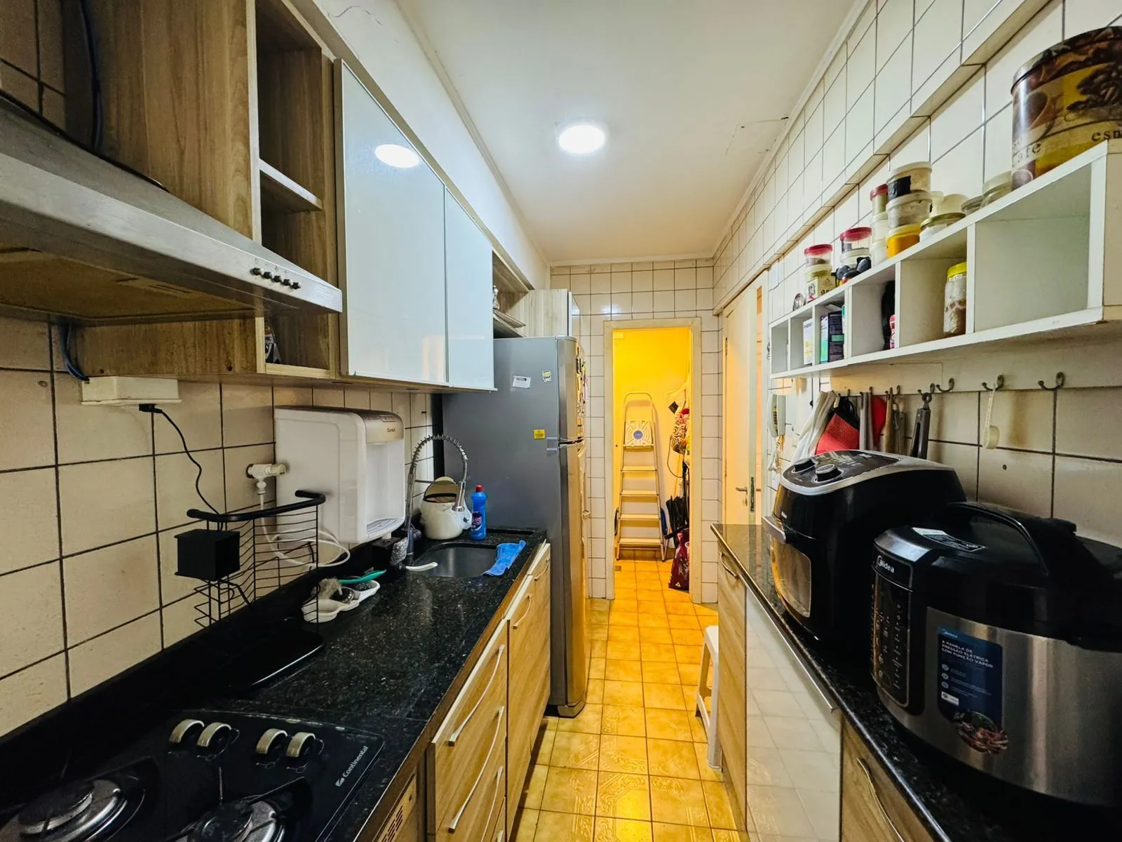 Imagem Apartamento Semimobiliado com 94,67 m² Privativos, 3 Dormitórios,