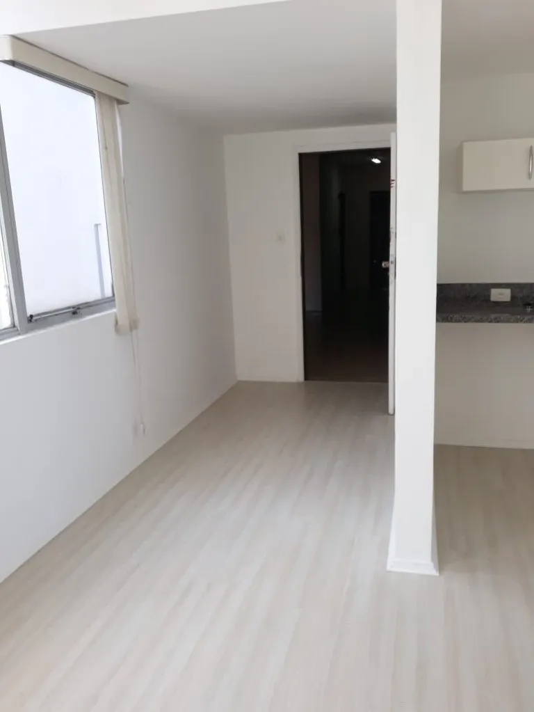 Imagem Sala comercial de 60m² para venda ou locação no Centro de Santo André-SP! Confira!