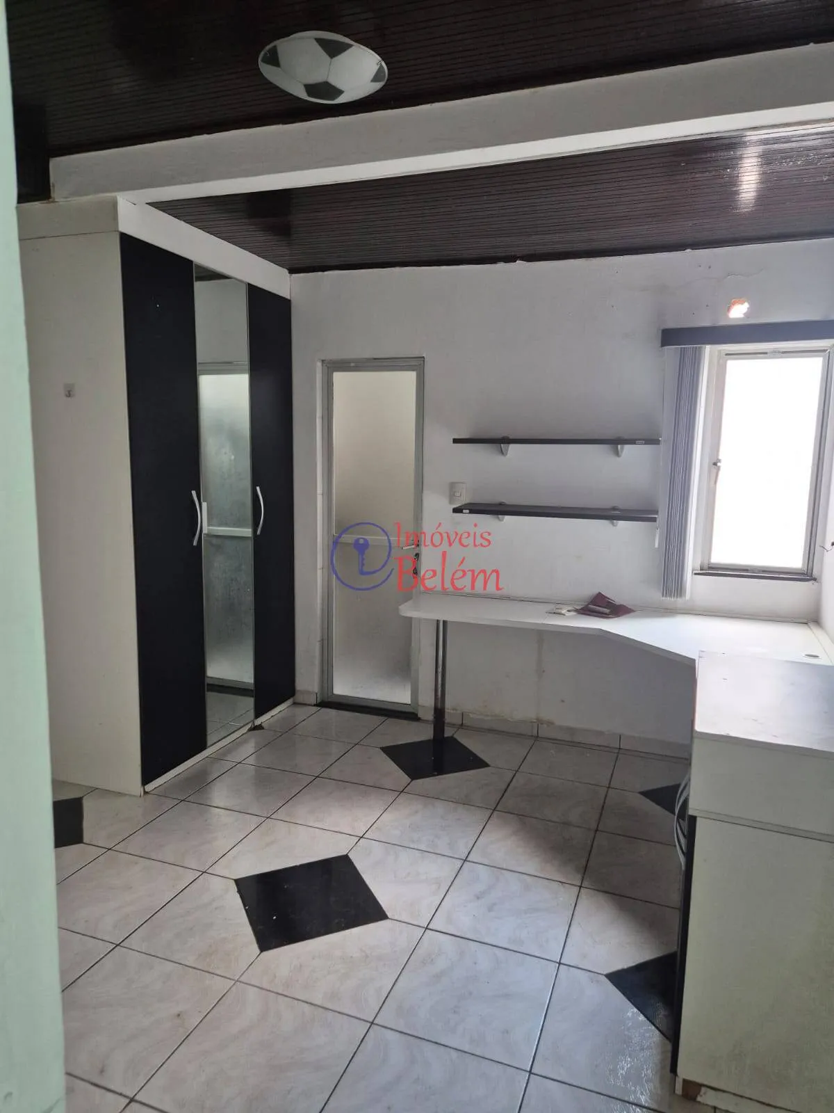 Imagem CASA DE ALTO PADRÃO À VENDA EM ICOARACI - 5 SUÍTES, PISCINA, ENERGIA SOLAR