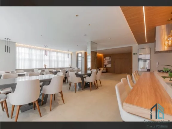 Imagem Apartamento mobiliado a venda, 03 quartos sendo 02 suítes, 02 vagas no Centro de Curitiba PR