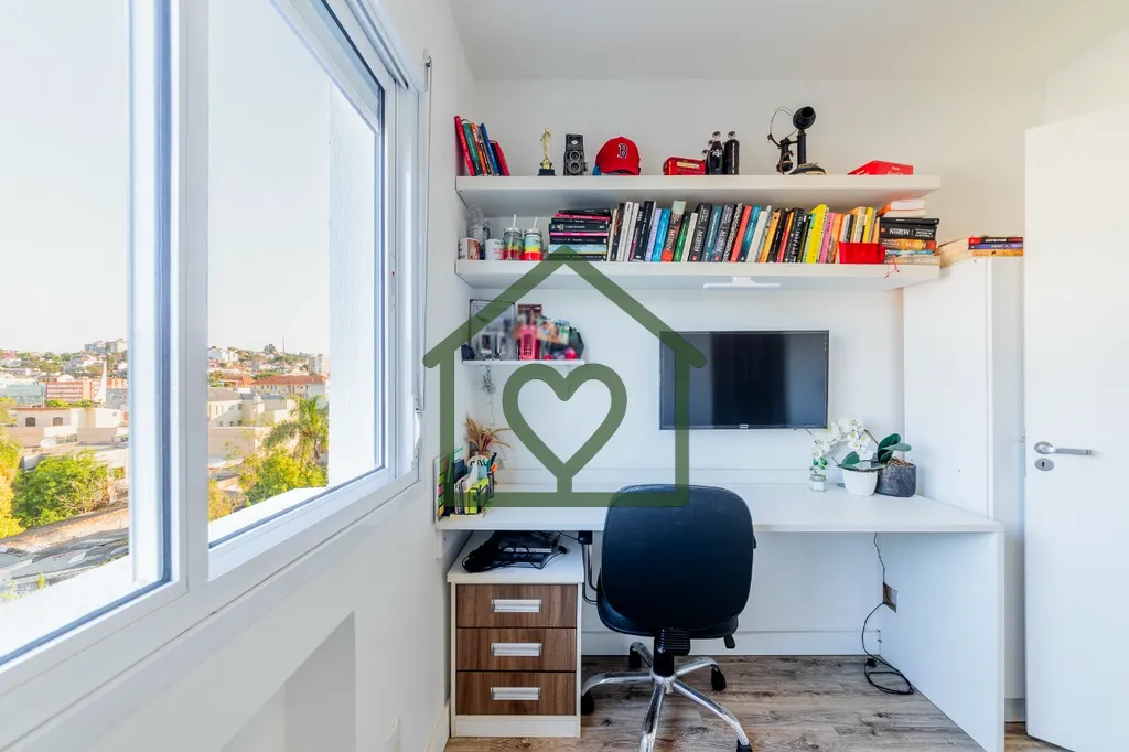 Imagem Apartamento à venda no bairro Azenha, totalmente mobiliado, com 56 m2 de área privativa em andar i...