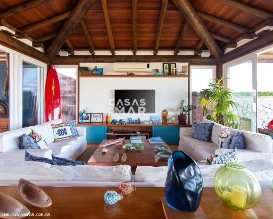 Imagem Casa Frente Mar para Temporada em Armação dos Búzios / RJ no bairro Rasa