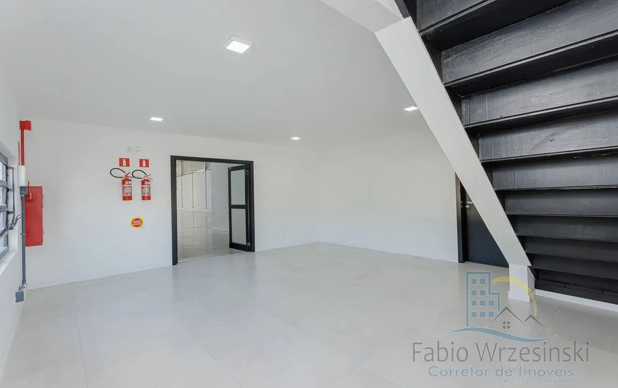 Imagem Galpão Comercial para Locação no Bairro Santa Catarina | + escritorio