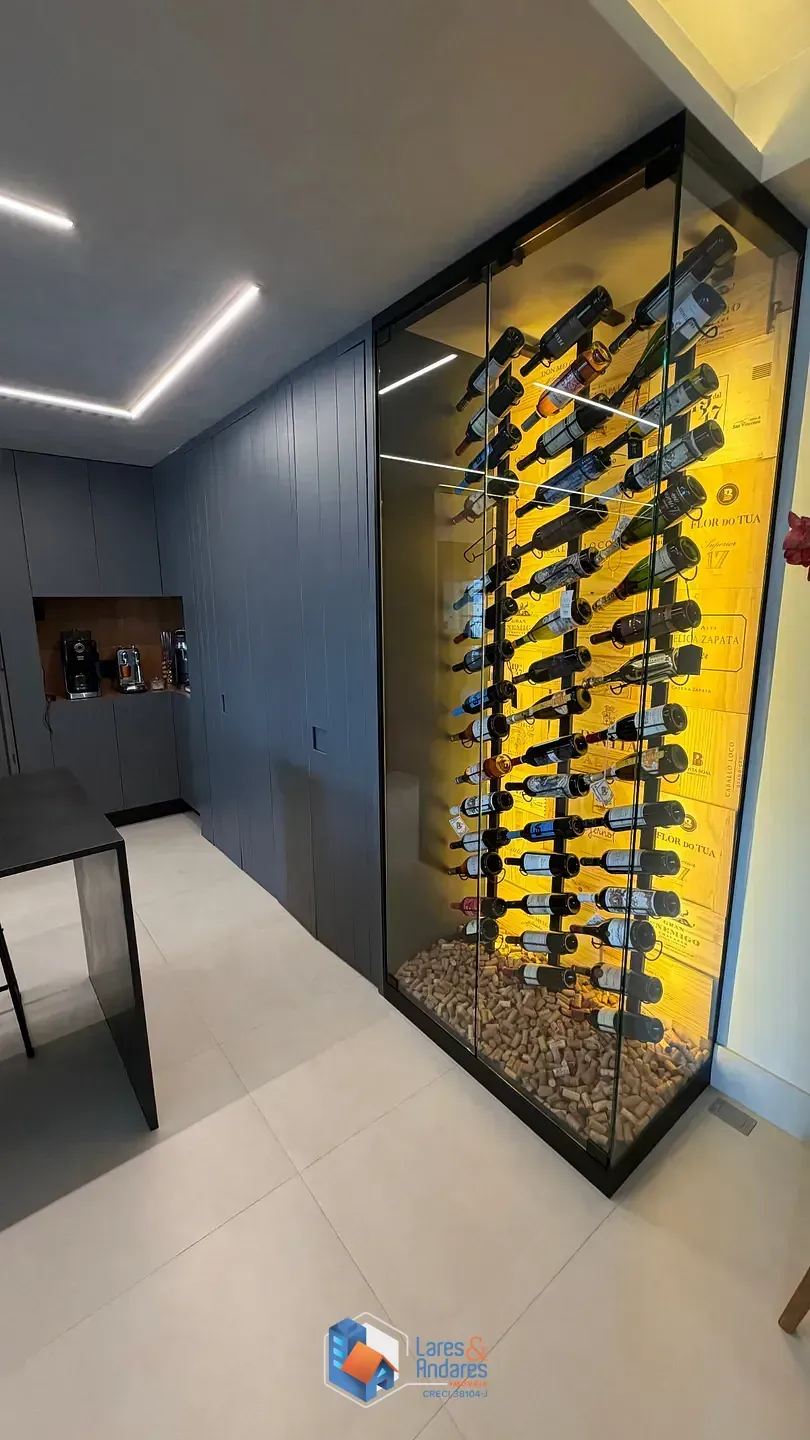 Imagem Apartamento para venda em Moema com 3 quartos, sendo 3 suítes, 160m²