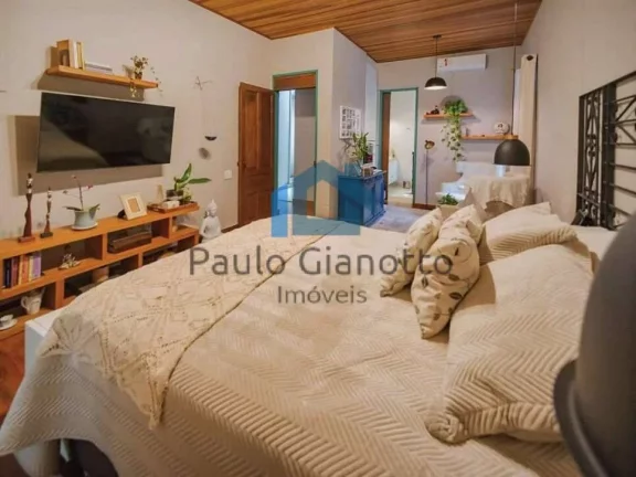 Imagem Casa Rústica, linda, Térrea c/ piscina e gourmet!