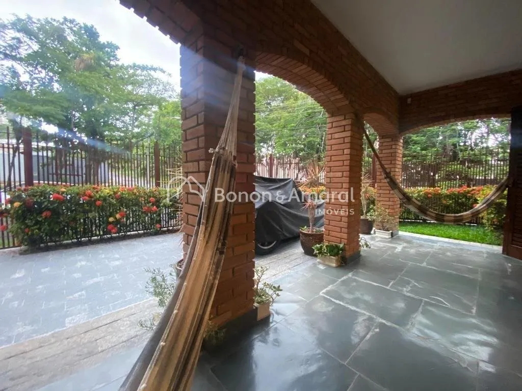 Imagem Casa com 4 Quartos e 6 banheiros à Venda, 360 m² por R$ 1.100.000