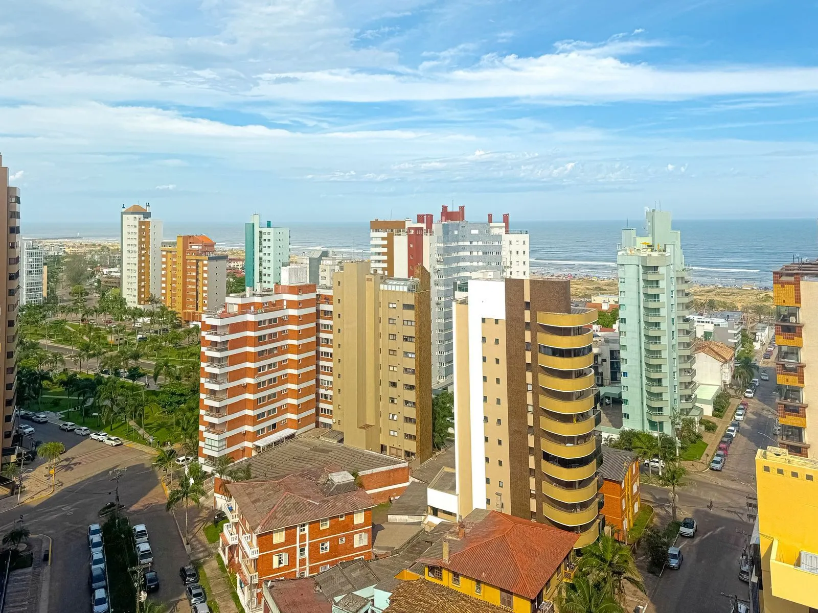 Imagem Cobertura à venda em Torres, Centro, com 3 quartos, 258m2