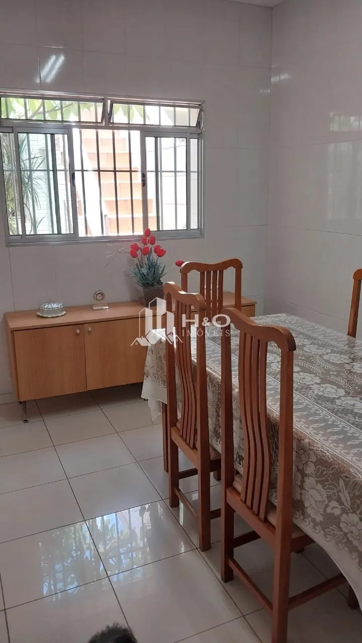 Imagem Sobrado de 4 quartos, 180m² no bairro Vila Santa Isabel, em São Paulo